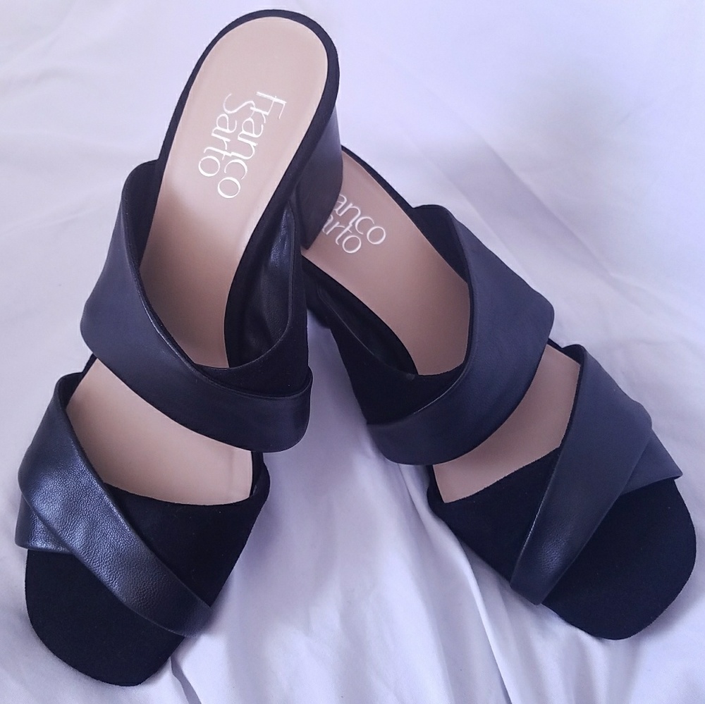 NWOT Franco Sarto Cute wrap look leather slides